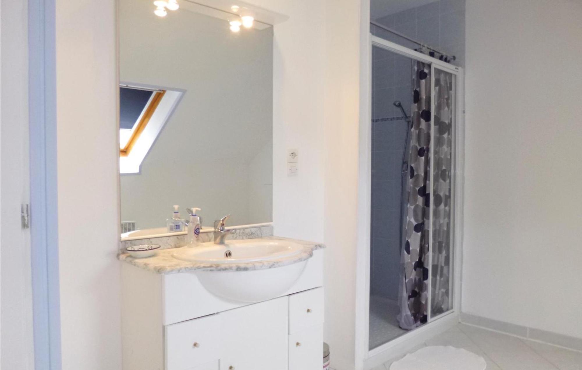 3 Bedroom Cozy Home In Brucheville Carentan-les-Marais Zewnętrze zdjęcie