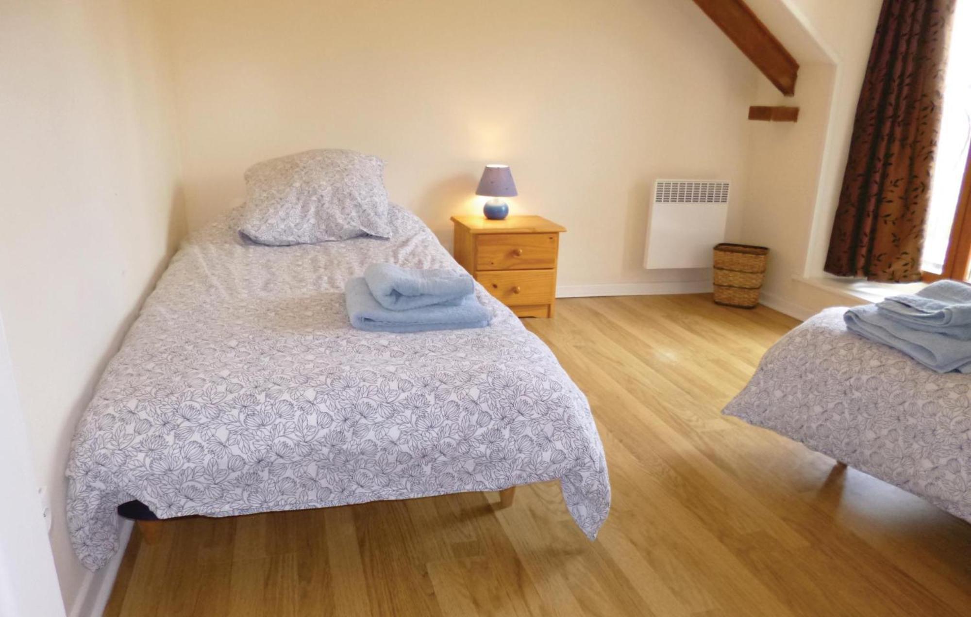 3 Bedroom Cozy Home In Brucheville Carentan-les-Marais Zewnętrze zdjęcie